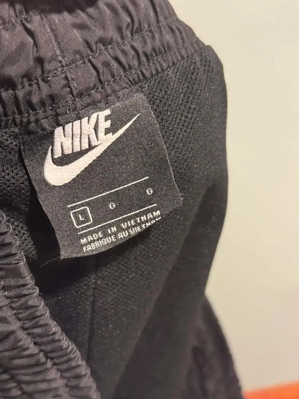 Nike Big Swoosh Black Woven Shorts with Drawstring Size L